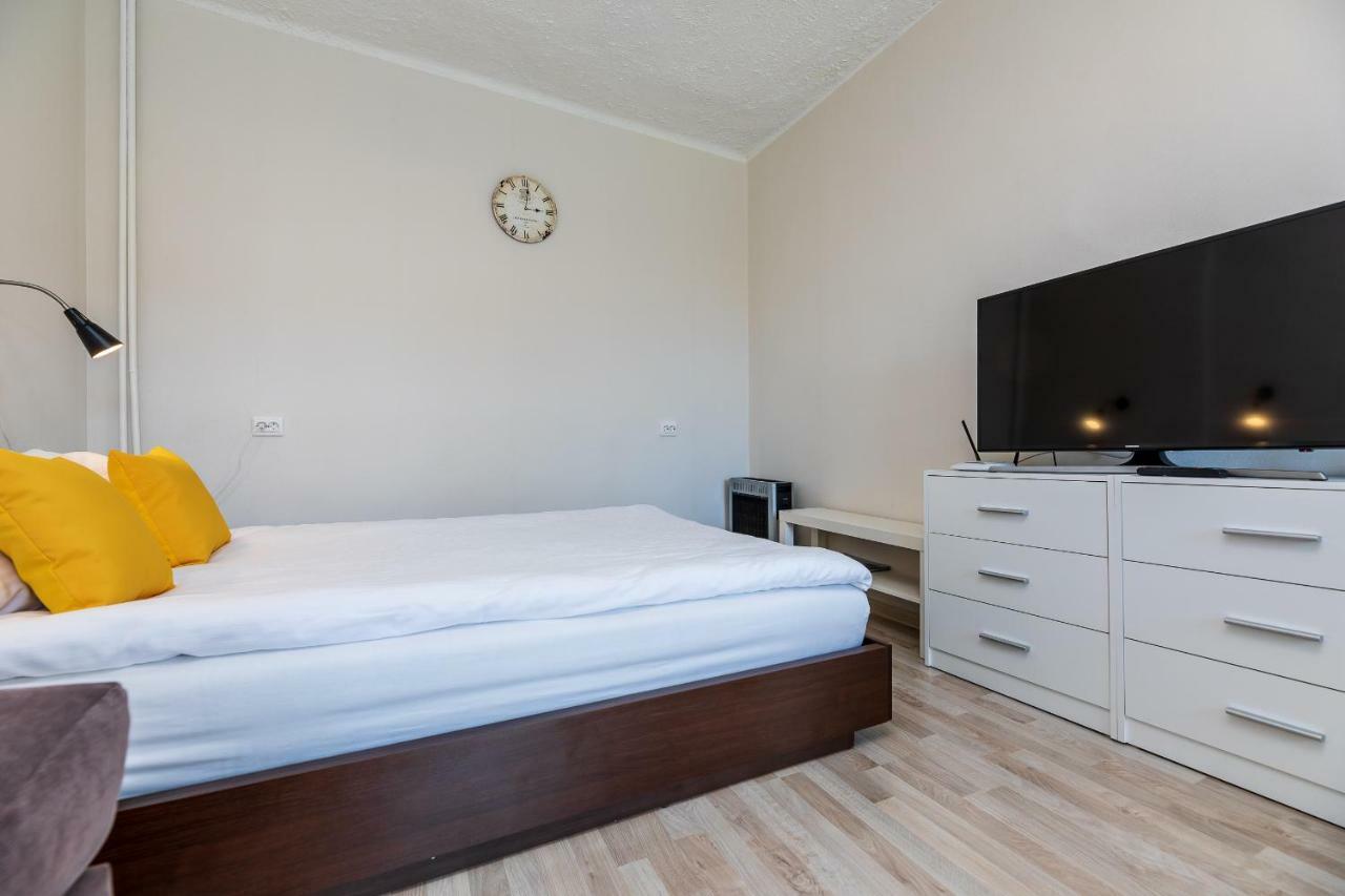 Compact Apartment Near Food Market In The Oldtown Plus Free Parking 클라이페다 외부 사진