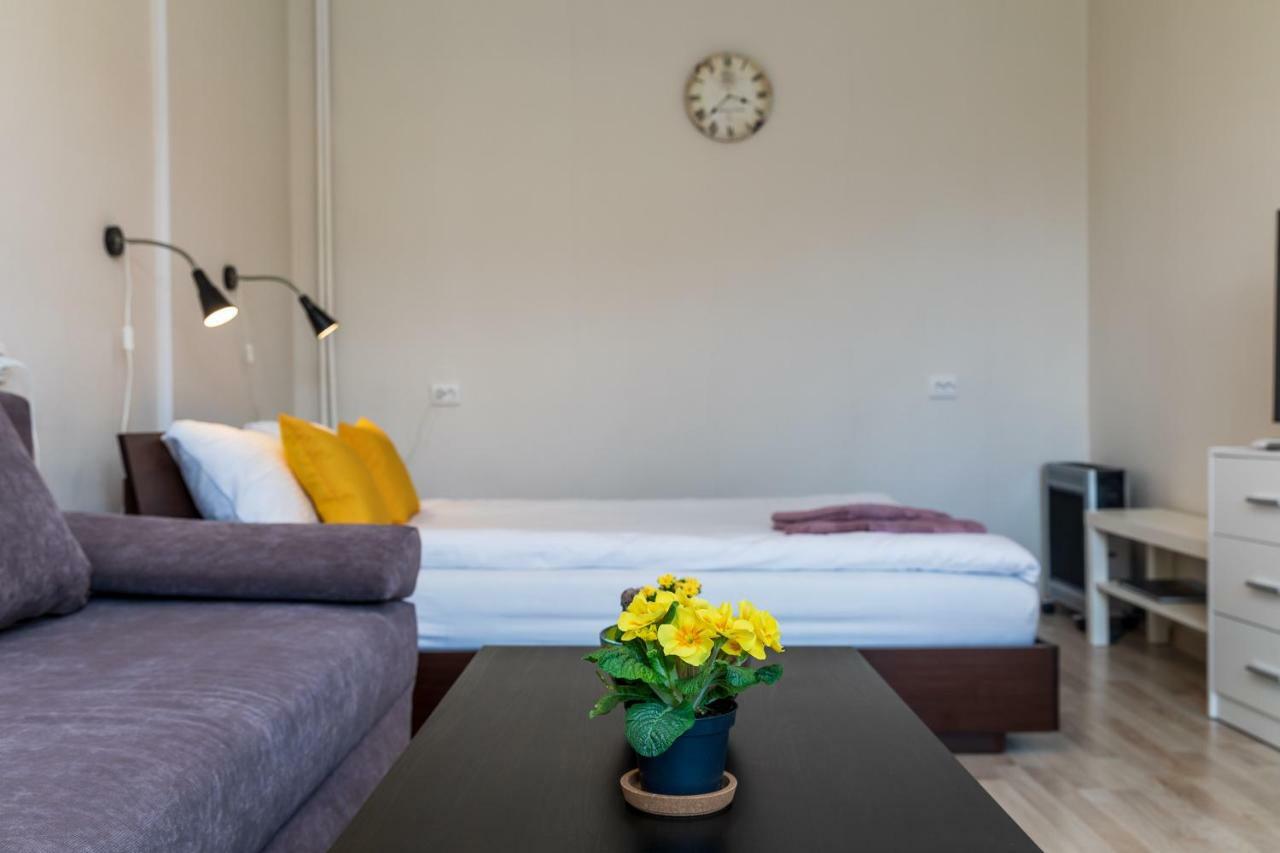 Compact Apartment Near Food Market In The Oldtown Plus Free Parking 클라이페다 외부 사진